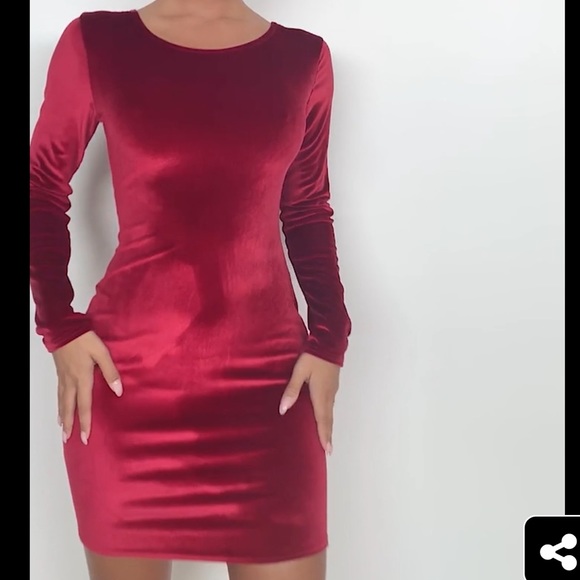 Pretty Little Thing - Picture 3 of 4